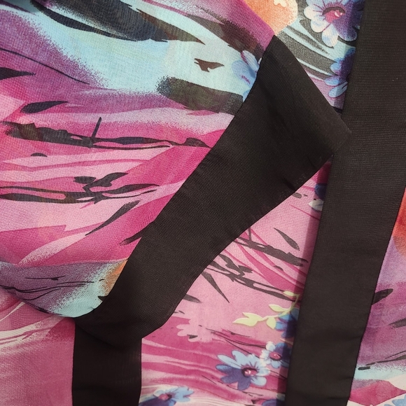 Marciano Guess Floral Kimono Cardigan with Black Trim Size S Pink - Picture 3 of 7